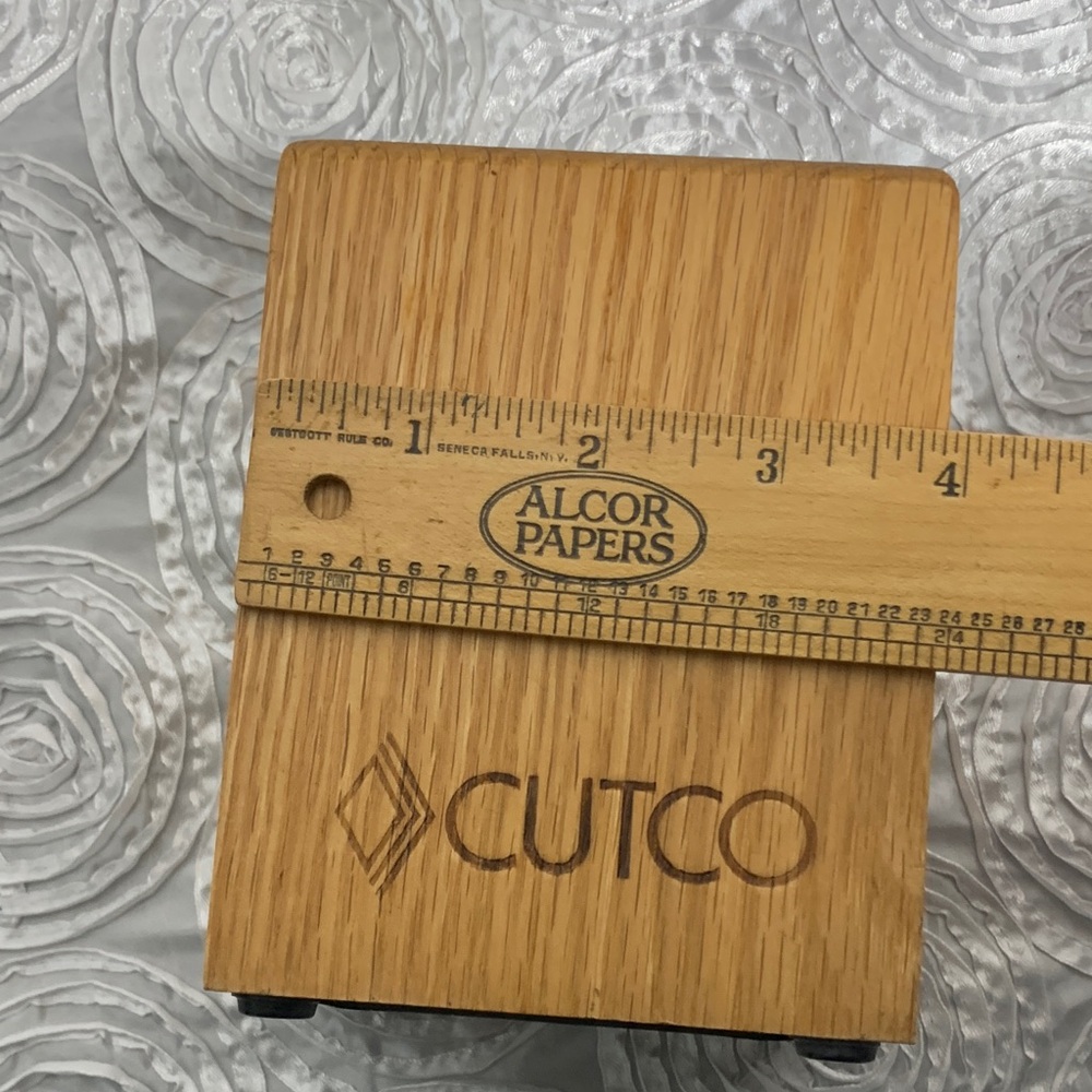 Cutco Oak Wood Utensil Organizer - Picture 7 of 8